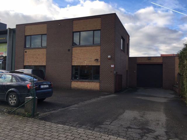 Mixo rents 850 m² industrial property in Brussels